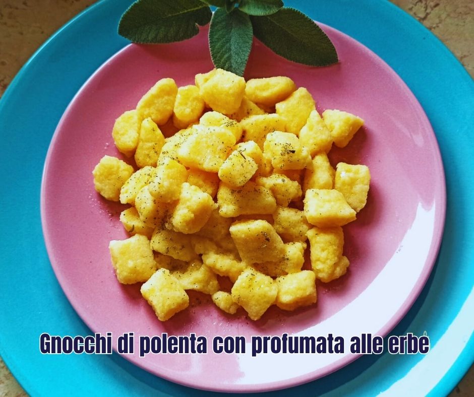 Gnocchi di mais alle erbe aromatiche